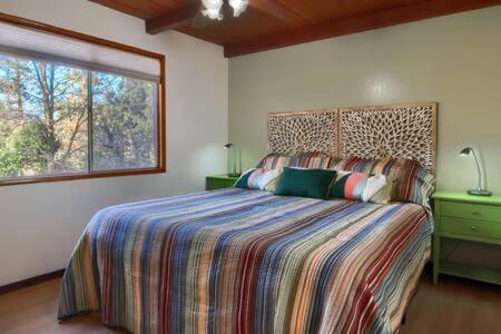 Blue Door Cottage 12 Miles To Yosemite Bbq Окхерст Экстерьер фото